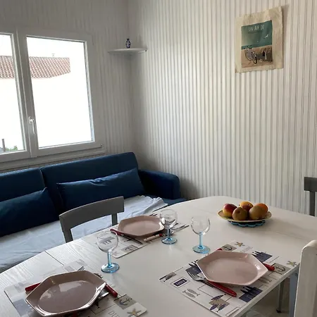 Holiday home La Petite Hilairoise